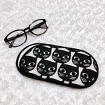 １５０２．大人可愛い　黒猫フェイス柄のメガネケース　マイクロファイバー使用スリムタイプ　再販３