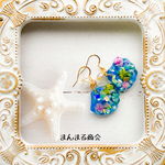 特別価格【人魚姫のお土産🧜‍♀️💕🏰】ブルー／かすみ草／ドライフラワー／揺れる／／小ぶり／貝／シェル／マーメイド／ビーズ／アレルギー対応サージカルステンレスピアス、イヤリング可
