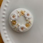 ビーズ刺繍くるみボタン（ヘアゴム/ブローチ）