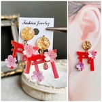 桜舞う 稲荷神社 神社 鳥居 ハンドメイド ピアス 個性的 春 和風 初詣 綺麗 上品 被らない 花 桜 稲荷 神社 日本 京都 揺れる ピンク 赤 ゴールド コスプレ 着物 和装 原宿