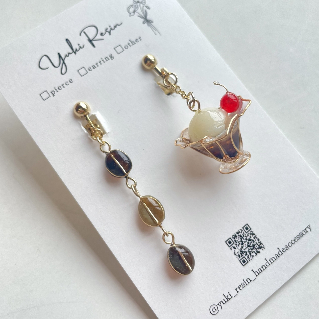 さくらんぼ　クリームソーダ　ピアス メロンクリームソーダとさくらんぼのピアス/イヤリング - ＊Yuki