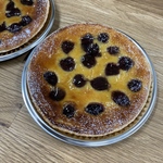 ⑤送料無料♪限定2セット♪ アップルパイとダークスイートチェリーカスタードパイ食べ比べ♪冷凍でお届け　おまけ付き♪