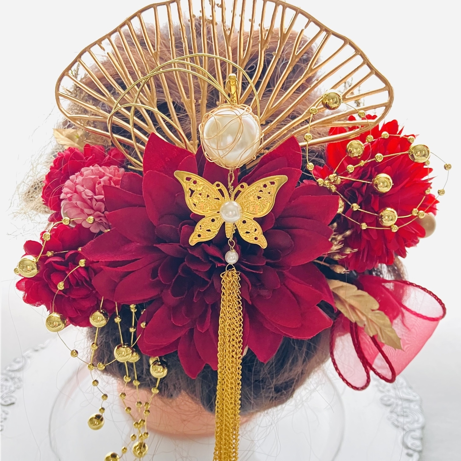 人気ダリアとマムとシルバーカラーパール蝶々簪♥︎結婚式髪飾り♥︎成人卒業式♥︎浴衣和装 成人式髪飾り】 【卒業式髪飾り】 【結婚式髪飾り】 【髪飾り