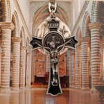 イタリア製ローマ法王と聖クリストファーのメダイと聖ベネディクトの十字架 お守りキーホルダー(ネックレスにも変更可)   