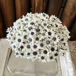 スターフラワーミニホワイトダークグレーブラック❣️アレンジ加工30輪販売❣️ハンドメイド花材カラードライフラワー