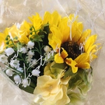 送料無料　母の日ギフト　ひまわり　すずらんの花束