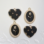 IMPORT【4個】black×gold＊デザインチャーム＊個性的＊薔薇 ローズ パール＊ハート