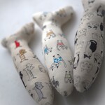 チャリティ【またたび入り】ミニけりぐるみ　猫柄　生成り系３個セット　✿飼い主のいない猫達にに幸せを✿