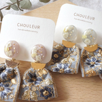 くすみブルーインド刺繍リボン＊ふんわりかすみ草のイヤリング/ピアス
