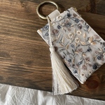 再販）カラビナ付きポーチ