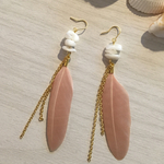 aigner08様オーダーページ ピンクベージュガチョウフェザー♡ピアス