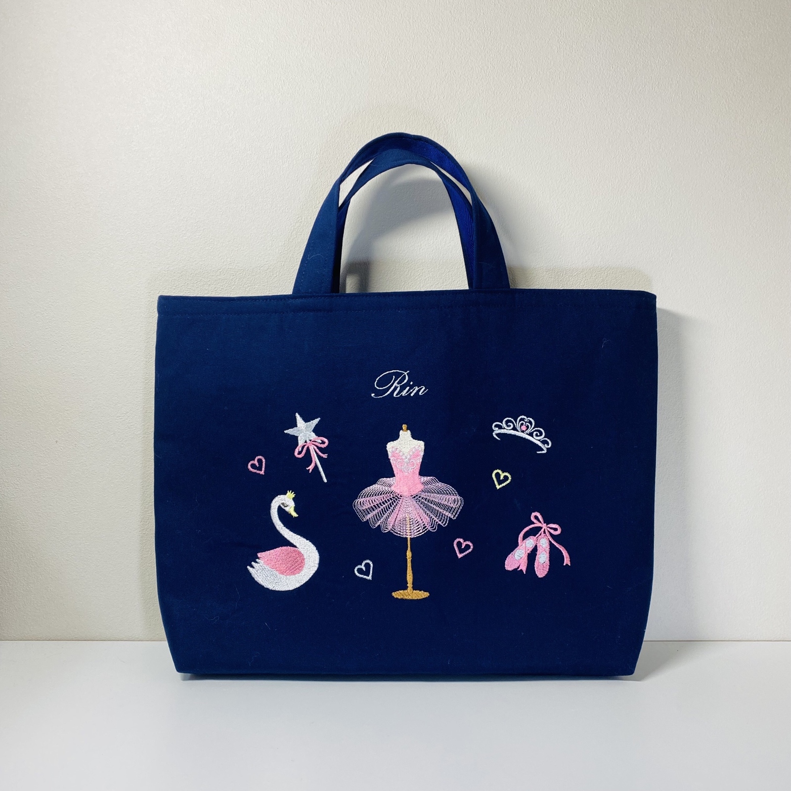 刺繍生地バッグ❄︎ マチ付きレッスンバッグ❃︎フラミンゴ（ネイビー