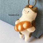 【羊毛フェルト】猫 の パン屋 さん の バッグチャーム＊キーホルダー（キジ白　フランスパン）