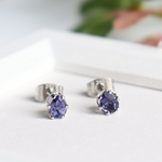 アイオライト　ペアシェイプカット　一粒ピアス