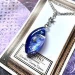 宇宙の瞳鉱石のネックレス(レジンアクセサリー)