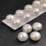 1ペア(2個) 4A 淡水パール ボタン ルース 8〜8.5mm 片穴 真珠 天然 ピアス イヤリング パーツ 素材 ナチュラルホワイト