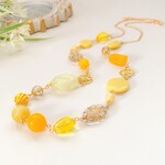 イエローとお花のロングネックレス