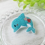 海のアイドル イルカのブローチ