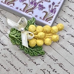 ミモザの染めレースブローチ(黄色リボン)