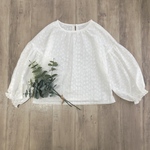 刺繍のかわいい ナチュラル ホワイト ブラウス