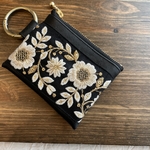 合皮　カラビナ付きポーチ10×8