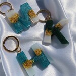 パール　アルファベットキーホルダー　【キーホルダー】　名入れキーホルダー