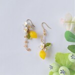 レモン&フラワーガーデン　ピアス(イヤリング）