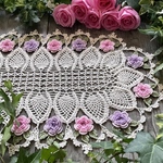２色の薔薇のテーブルランナー　52 X 28 cm