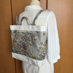 ブルー花柄と帆布のトート型リュック