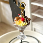 ミニチュア 豪華！チョコレートパフェのチャーム or 片方ピアス