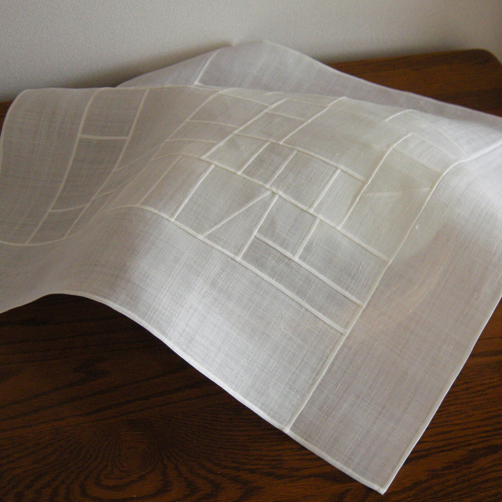 送料無料】韓国手芸・ポジャギ 白い麻のチョガッポ（60㎝四方