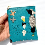 ラミネートタバコポーチハシビロコウ🦤ターコイズブルー　裏面クリア生地　10cmファスナー