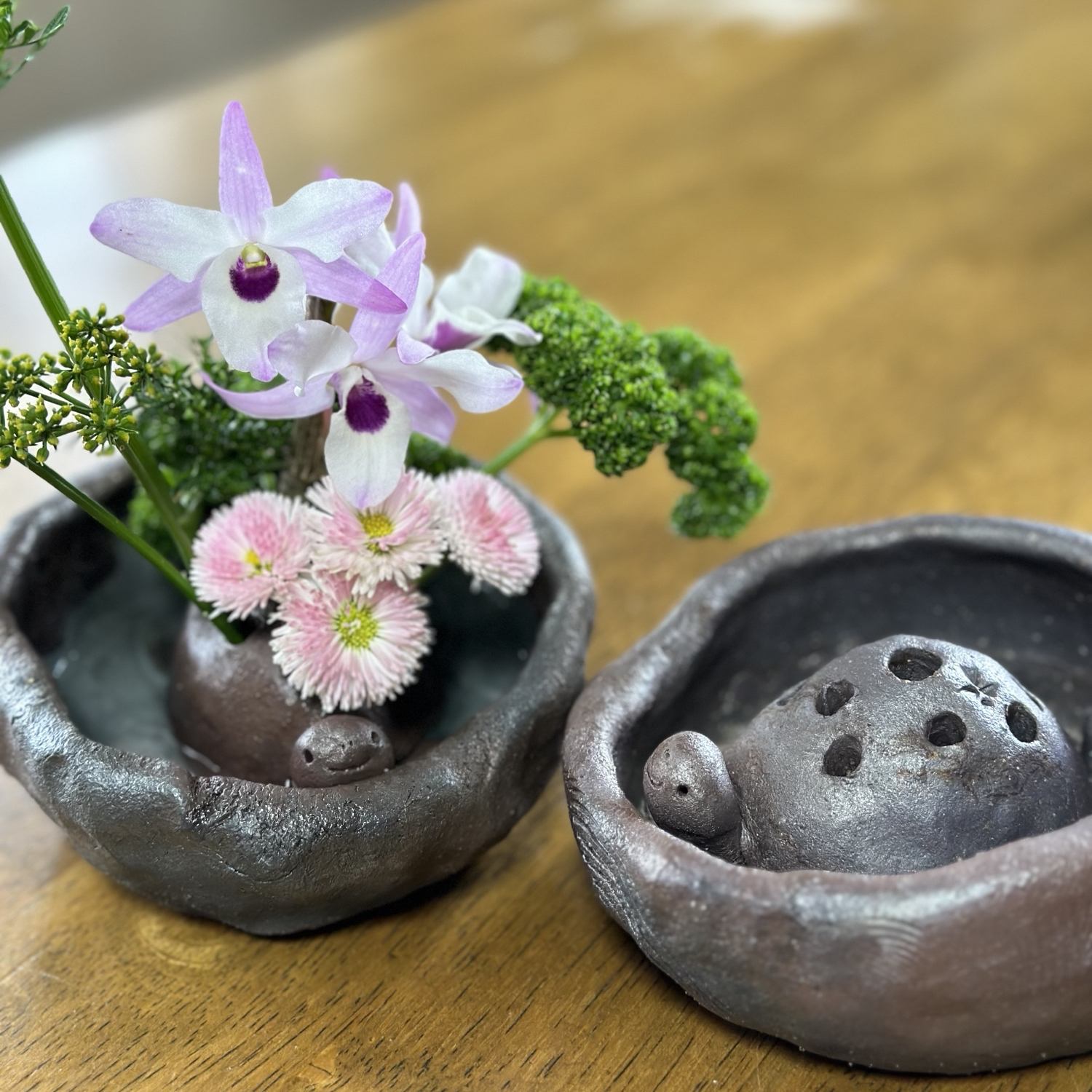 ニッコリ笑顔の亀ちゃん🐢花器 縁起物 - YAYOIGAMA'S GALLERY | minne