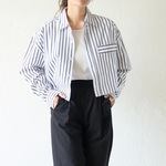 ﾓﾘﾉｶﾞｯｺｳ 夏の羽織りにショート丈ストライプシャツ【白×チャコール】5月15日ごろ発送