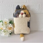 (受注後制作)　手編みニットのかわいい三毛猫ちゃんの　がま口のスマホポシェット