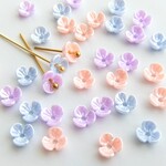 3色60個・6mm・３色ミックス・3枚花弁・フラワーパーツ・アクリルフラワー・23041303