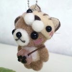 【羊毛フェルト＆とんぼ玉】茶トラ猫帽子のクマちゃん