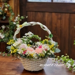 お花畑と小さな森のティータイム　ミモザ　カーネーション　菜の花　バラ　ミニチュア　テーブルセット　可愛いラッピング付