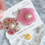 イヤリング　アシンメトリー　ピンク系　お花　レジン　レジンイヤリング　レジンアクセサリー　レジンアクセ　ドライフラワーアクセサリー　ドライフラワーアクセ　ドライフラワーイヤリング