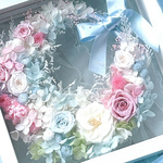 〜ピュア〜ライトブルー＆ピンクリース　　　誕生日　結婚記念日　ギフト　両親贈呈品　結婚式　還暦　プレゼント　フレーム　ガラスフレーム　ウエディング　