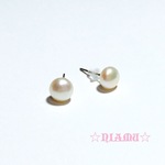 【淡水パールピアス】Silver925　ホワイト　一粒ピアス　ハンドメイド