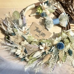 《リースブーケ＊ブートニア＊フラワー蝶ネクタイお得な3点セット》ホワイトライトグリーン×ブルーゴールド