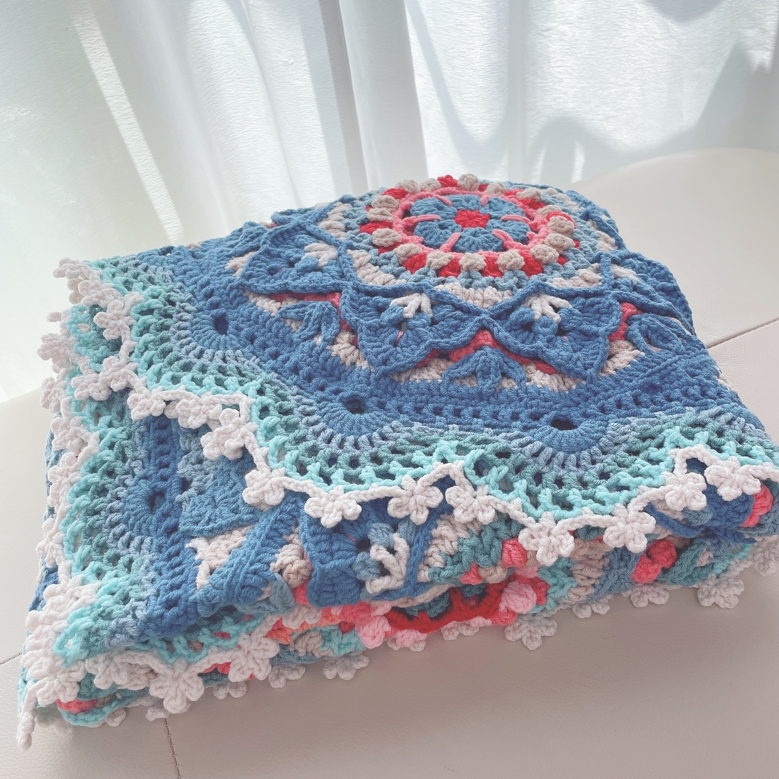 暮夏 かぎ編みブランケット ソファー掛け 花モチーフ マルチカバー 母