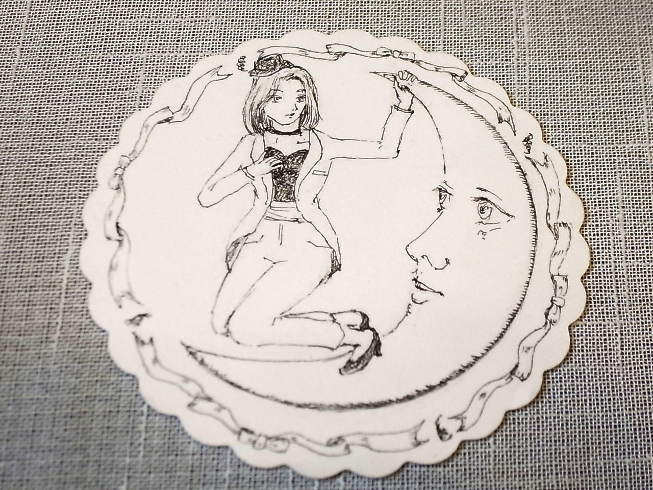 セール商品が満載 三日月のゆりかご (size9.5x11 画用紙5.5x7.6