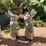 錫製うさぎ　鉢植えのアクセントにも