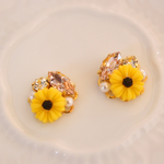 【数量限定再販】~Summer~ひまわり×ビジュー イエロー(ピアス・イヤリング)