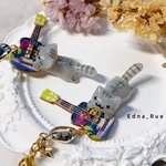 【5/6(土)21時】にゃんフェス🐱🎸ロックだニャ！🕺サバトラ🐾ストラップ(チャーム) 送料無料 ジャンピング猫 レジン