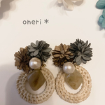 フラワーとラタンの2way＊ピアス　イヤリング