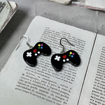 997.ゲームのコントローラーのピアス