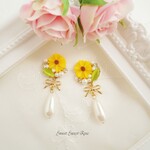 ひまわりビジューとしずくパール　イヤリング/ピアス/ひまわり/花/フラワー/ビジュー/リボン/浴衣/夏